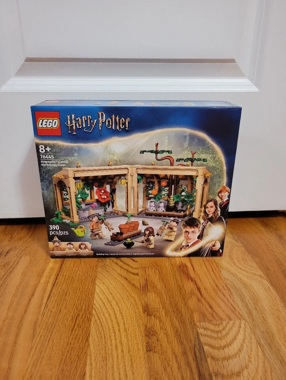 NIB LEGO Harry Potter Hogwarts Castle Herbology Class 76445 Set- Warner Bros HTF